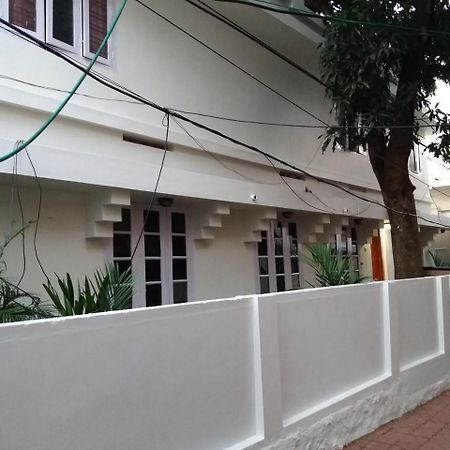 Capital Comfort Hotel Thiruvananthapuram Екстериор снимка